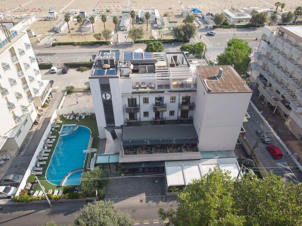 Ferretti Beach Hotel Rímini Exterior foto